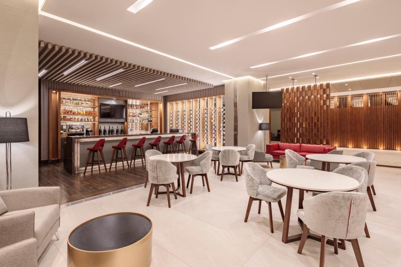 Holiday Inn - Quito Airport By Ihg Табабела Экстерьер фото The lounge at the airport