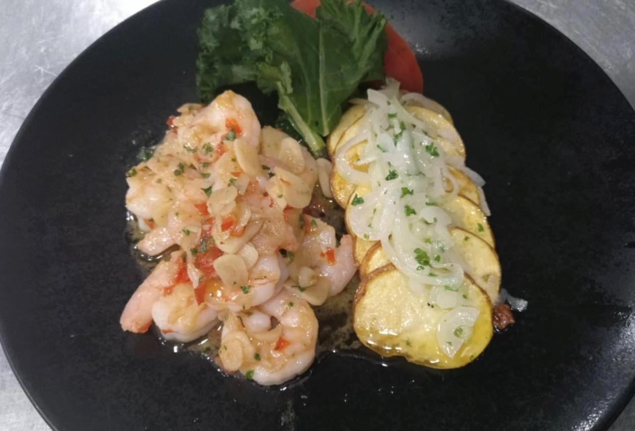 Holiday Inn - Quito Airport By Ihg Табабела Экстерьер фото Shrimp and scallop
